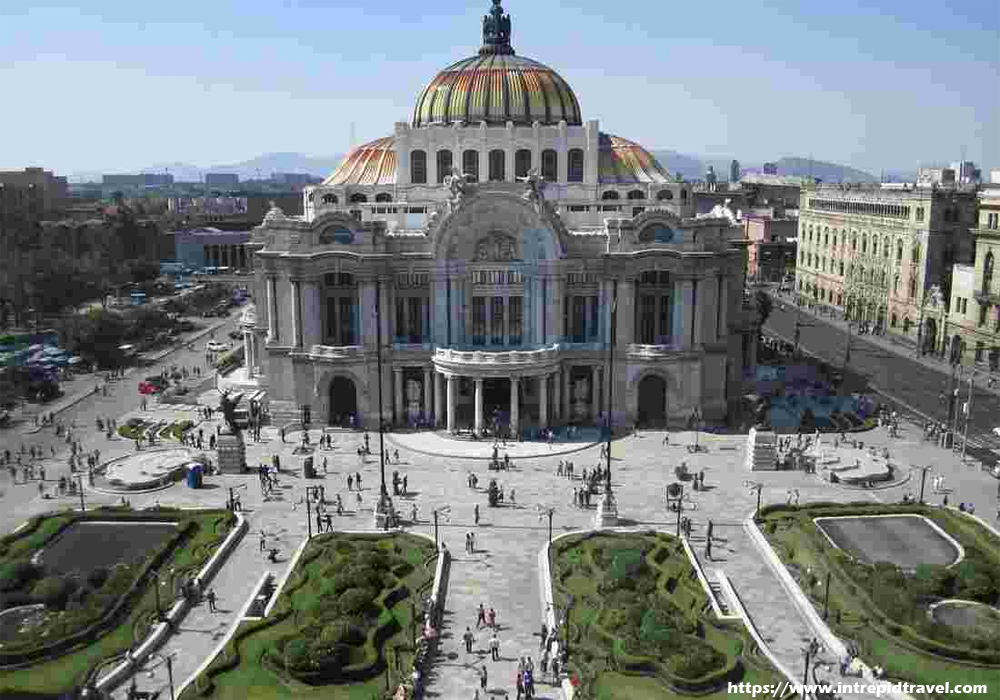 Holiday & Travel Guide For Mexico City