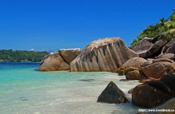 Holiday & Travel Guide For Seychelles